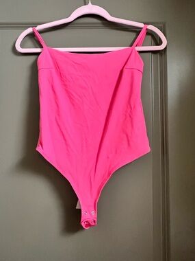 Dynamite Mylah Sculpt Open Back Bodysuit Pink Small NWT